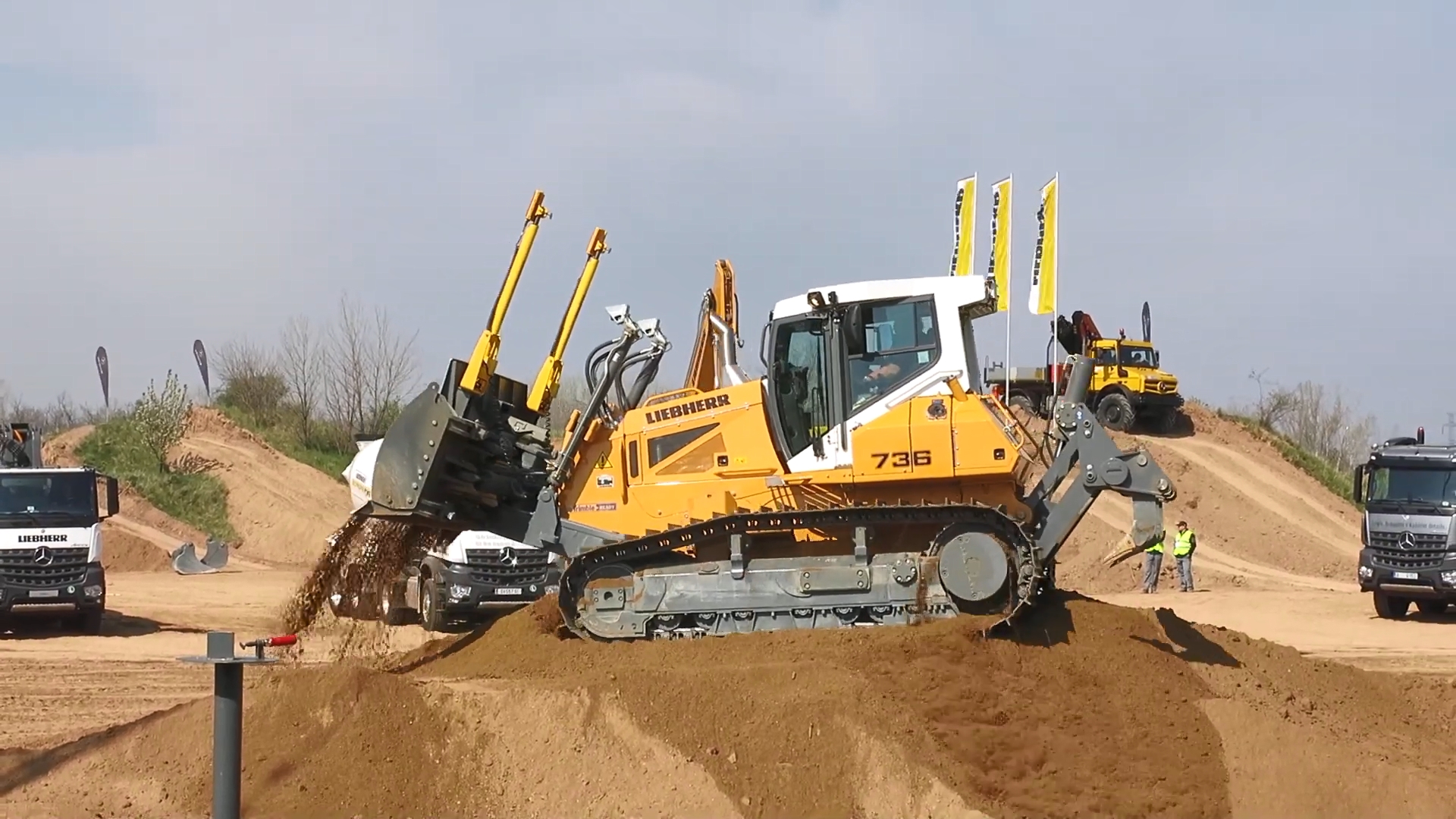 بلدوزر Liebherr PR 736